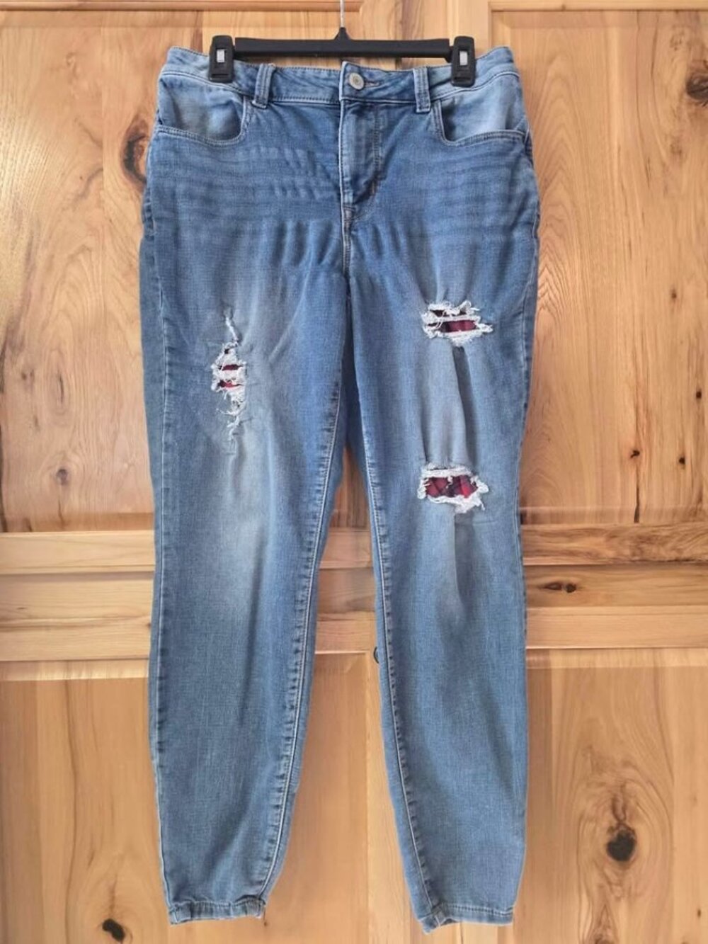 M Jeans by Maurices Size M-Reg High Rise Skinny Red Plaid Lined Distressed Holes